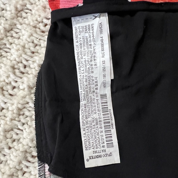 Zara Red and Green Patterned Skirt - Picture 13 of 16